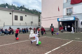Rize Ülkü Ocakları'ndan 23 Nisan Etkinliği