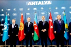 KERKÜK 'DE TÜRKMEN VALİ ATAMASI OLUMLU BİR GELİŞME