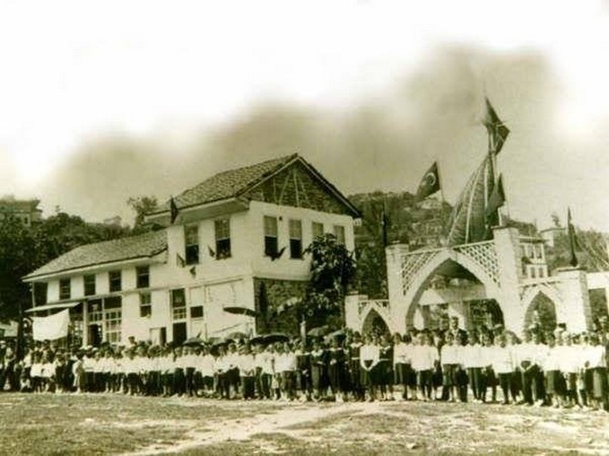 SEN ( Şiir Nostaljileri )